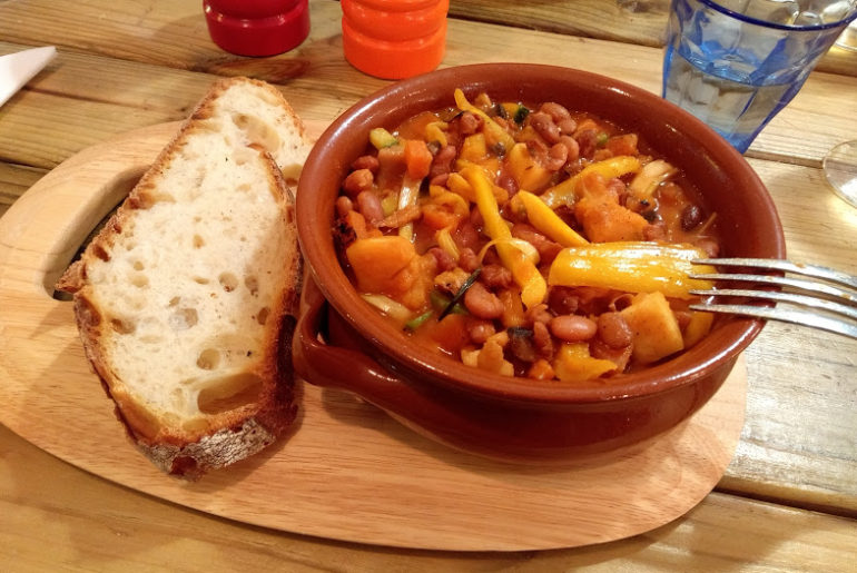 Oliveira Organic Vegetarian Kitchen, East Sheen